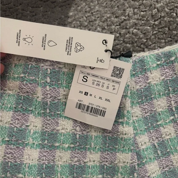 Zara Women's Cropped Plaid Blazer and Skort Set in Soft Pastels - Picture 6 of 8